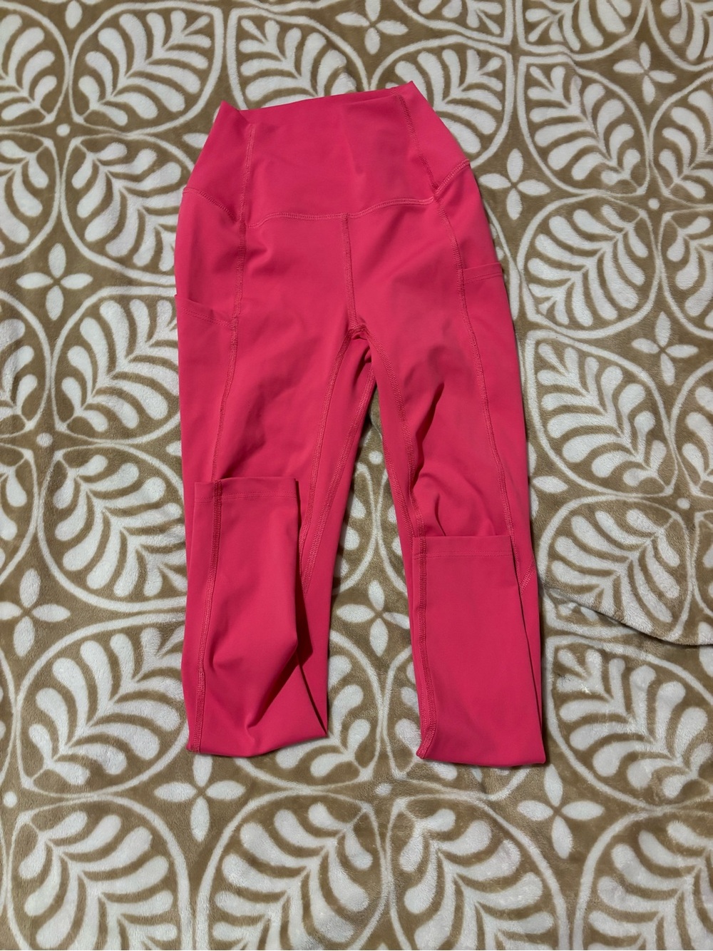 Active High-Waist Leggings in Bright Pink five the label